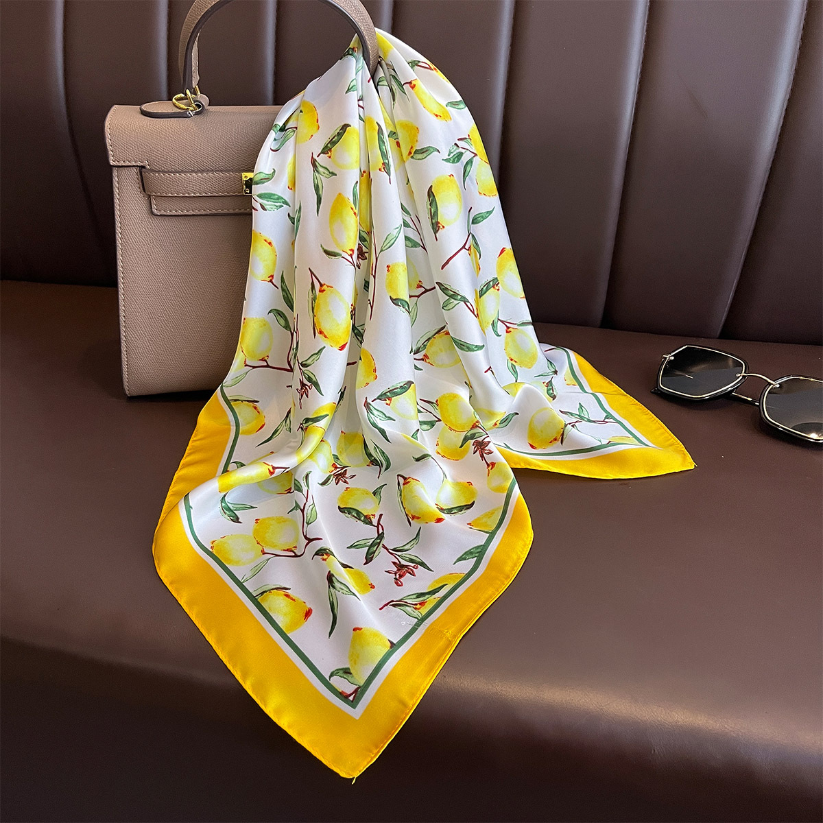 Новинка 2025 года, квадратный  – обзор и цена Silk Tie Woven
